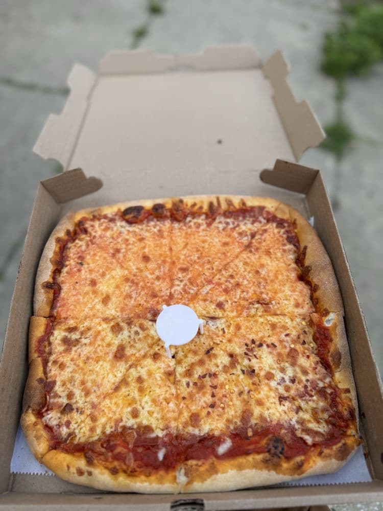 Gil's Pizza