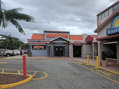 Hooters