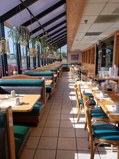 Lakeside Cafe