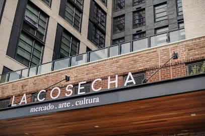 LC Pupusas @ La Cosecha