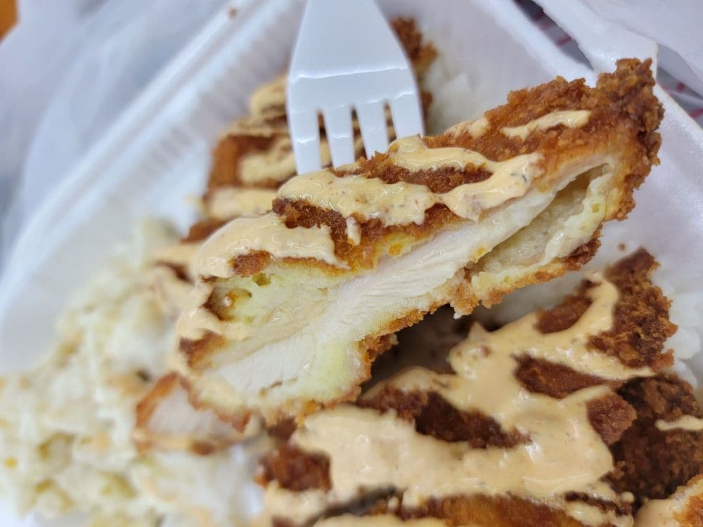 Lōco Style Grindz