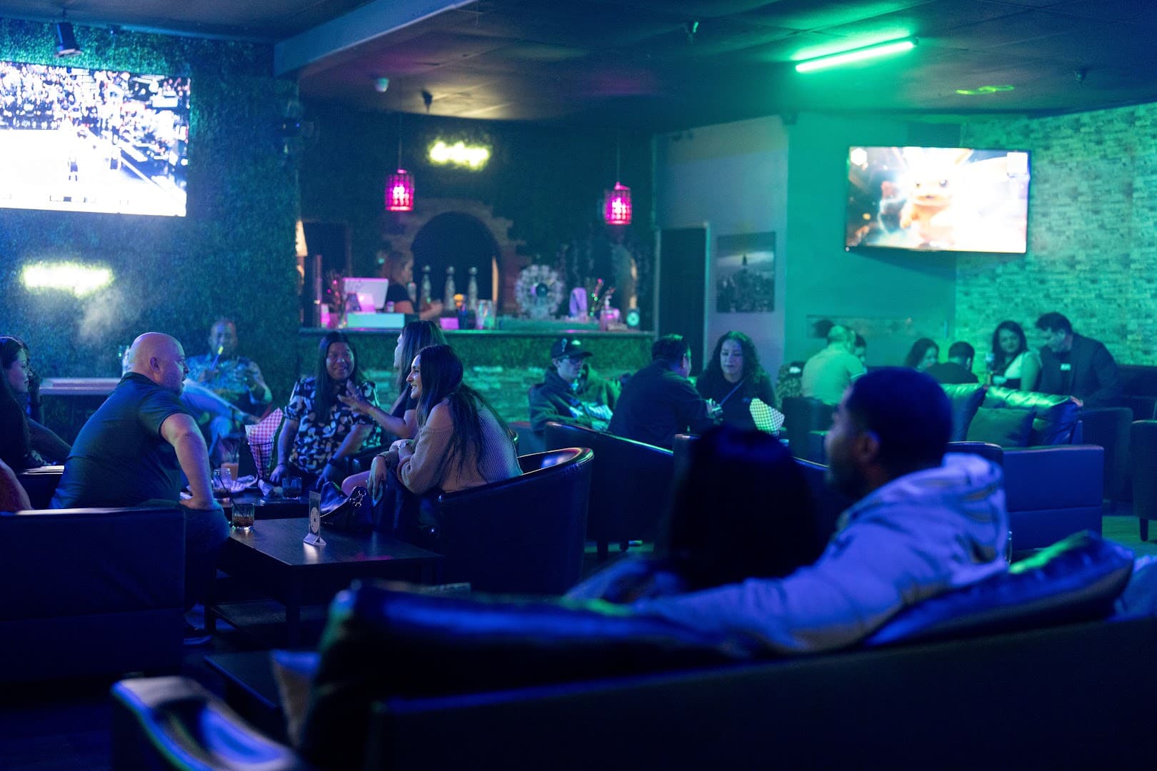 LUV Lounge