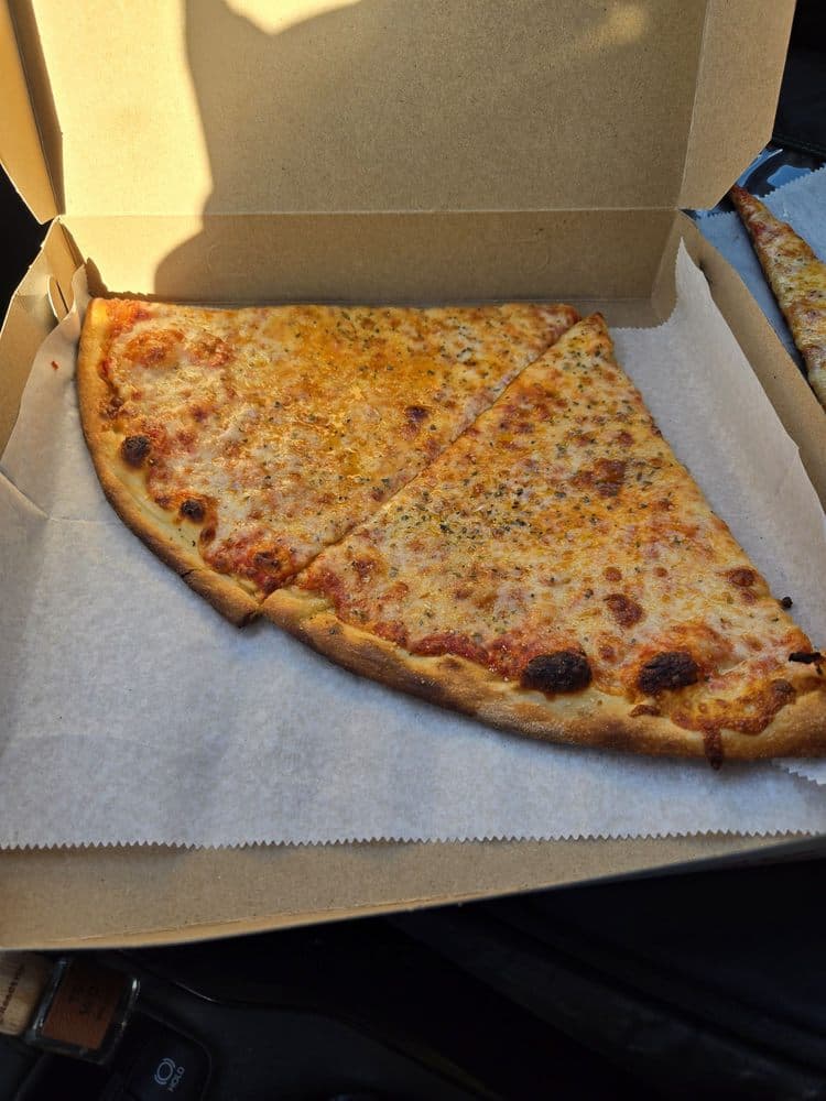 Nino's Pizzeria