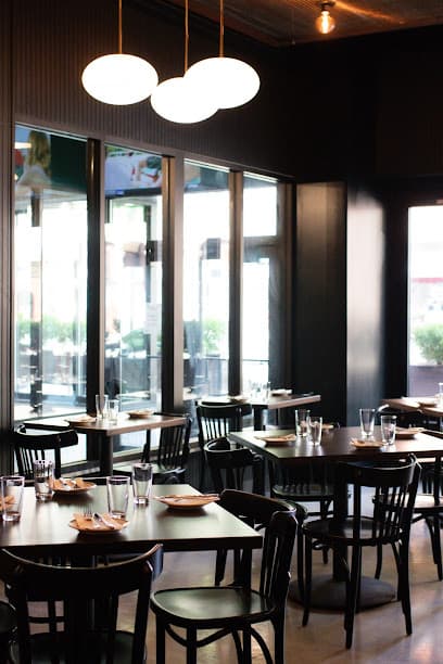 Roost Pub & Kitchen